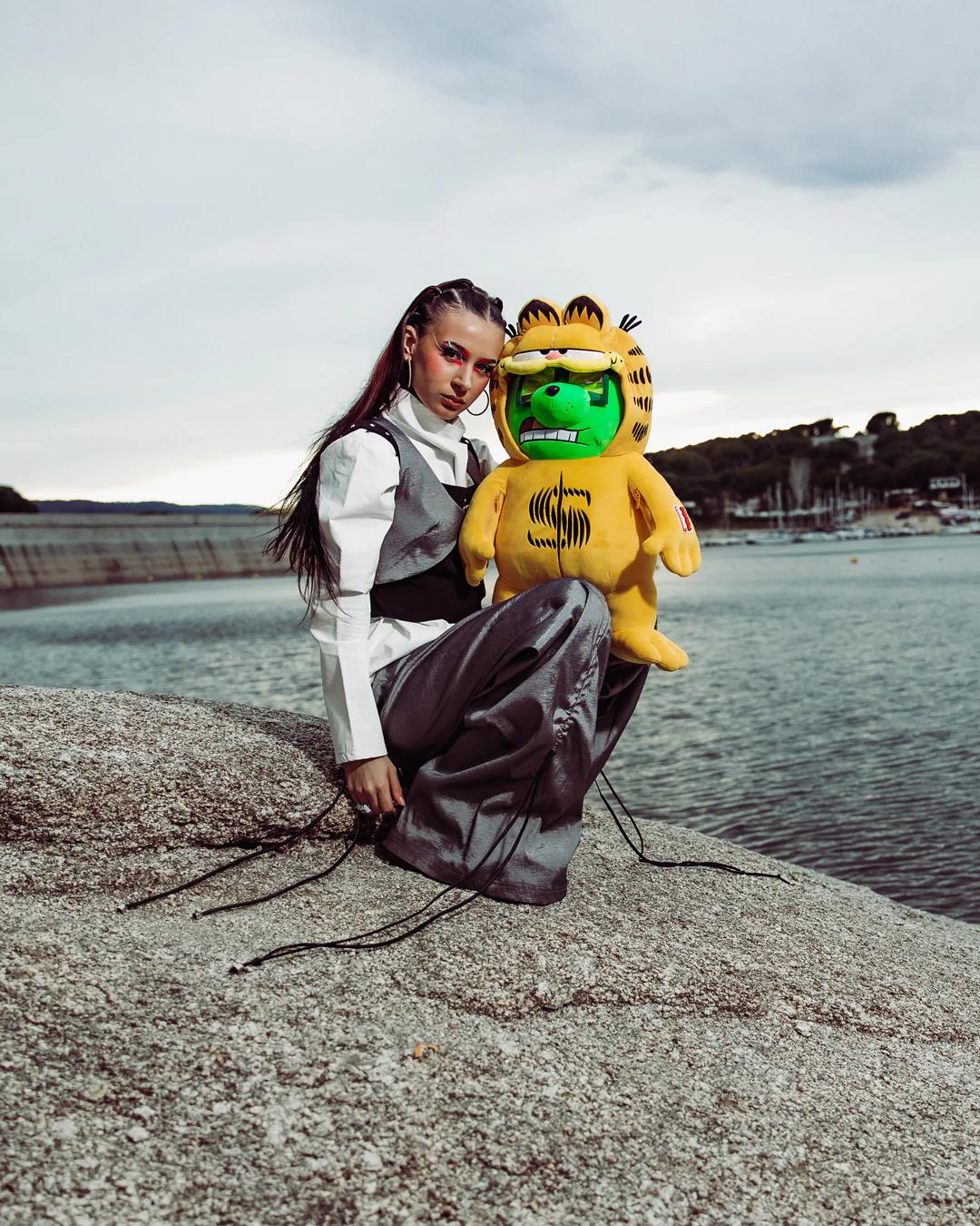 Sprayground Featured | GARFIELD MONEYBEAR SUIT TEDDYBEAR BACKPACK