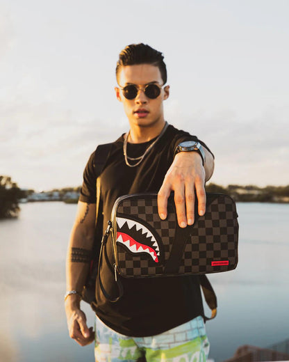 Sprayground Essential | HENNY AIIR TO THE THRONE TOILETRY BAG