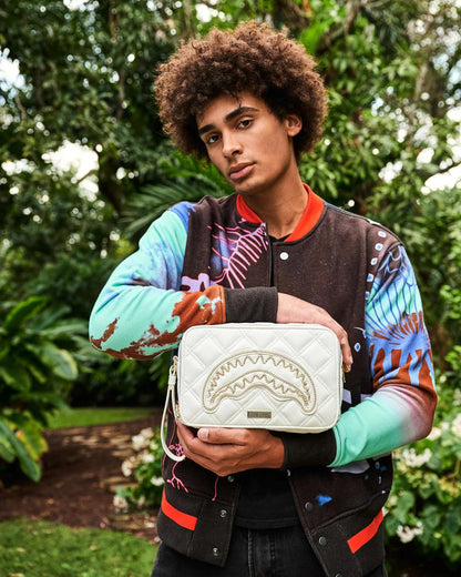 Sprayground New | RIVIERA LE BLANC GOLD CHAIN SHARK TOILETRY BAG