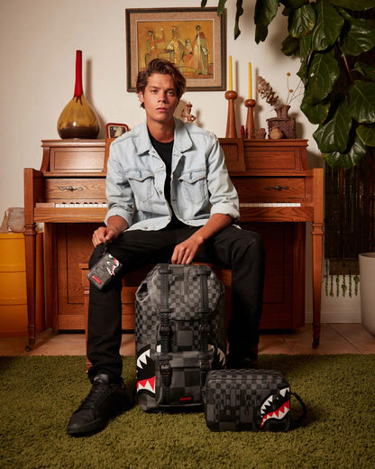 Sprayground Trending | XTC GREY SHARKS IN PARIS TOILETRY BAG