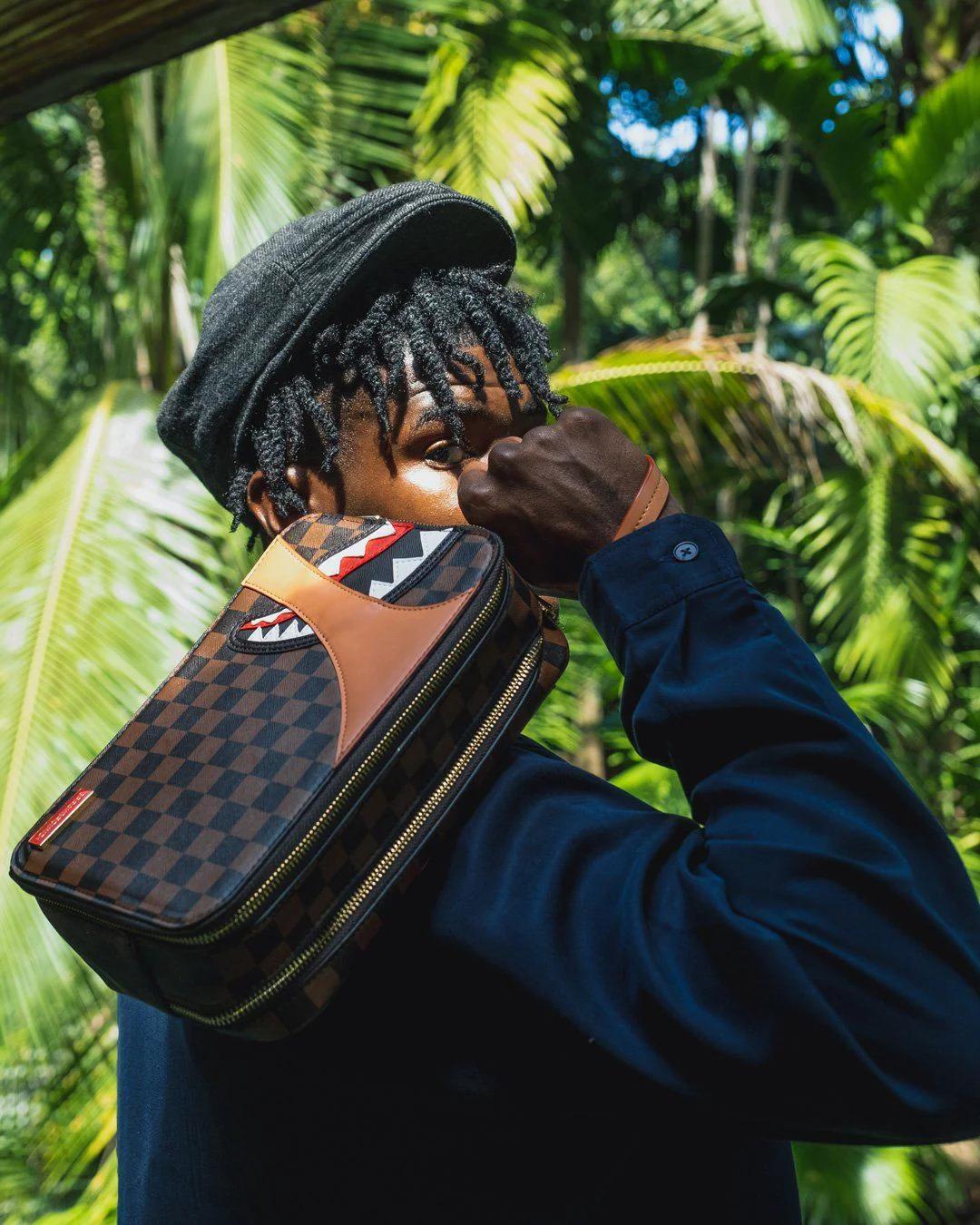 Sprayground Recommended | HENNY AIR TO THE THRONE TOILETRY