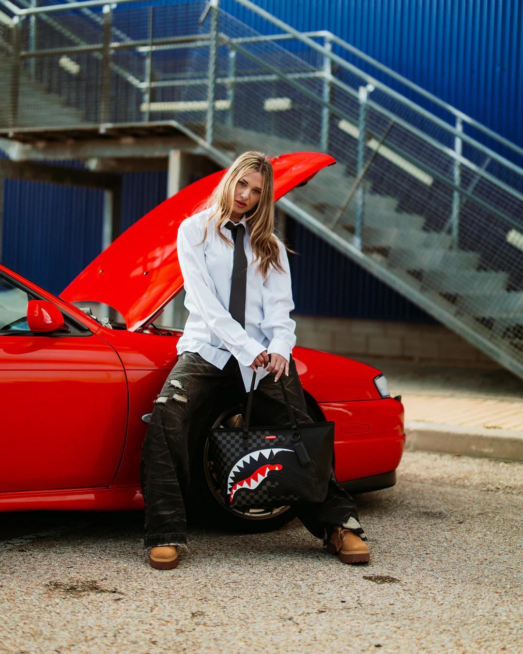 Sprayground Classic | SPEED SHARK SIDE SWIPE TOTE