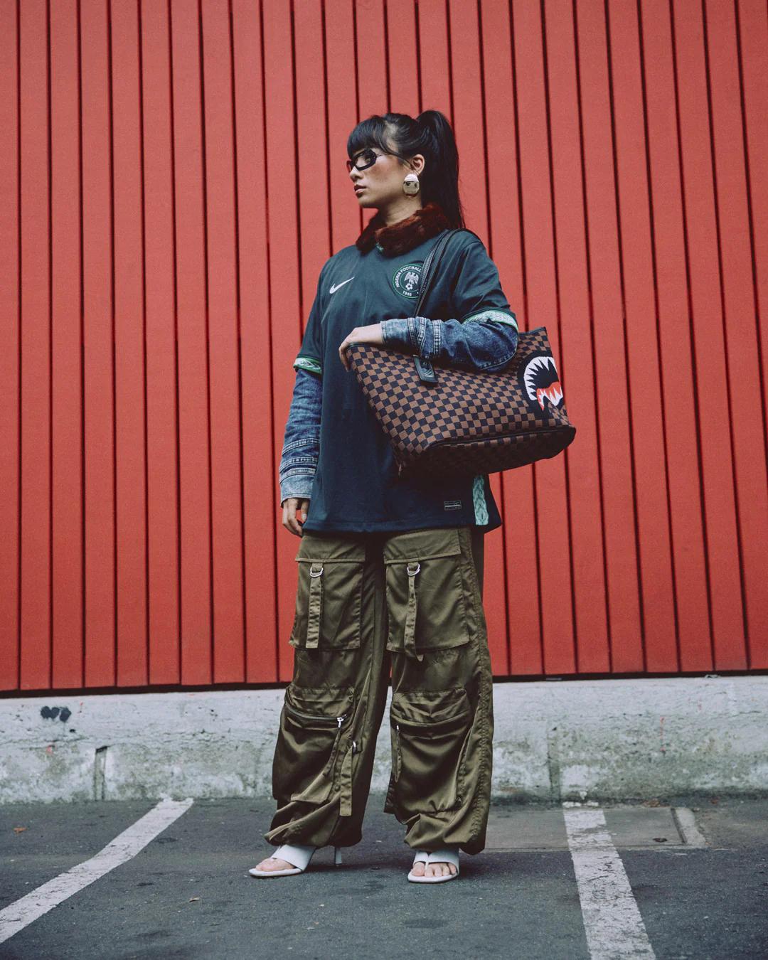 Sprayground Best Seller | KYOTOKNIT SHARKS IN PARIS TOTE