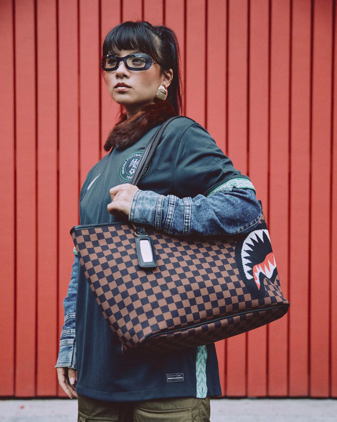 Sprayground Best Seller | KYOTOKNIT SHARKS IN PARIS TOTE