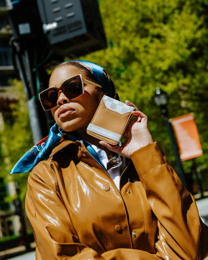 Sprayground Popular | HENNY LATTE ELASTIC BI-FOLD WALLET