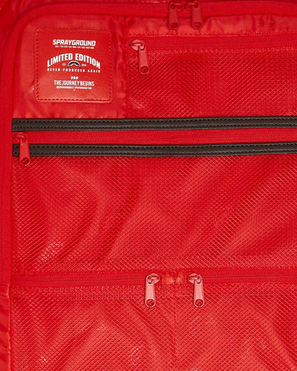 Sprayground Classic | EXTERIOR GOLD ZIP POCKET SHARKS IN PARIS JETSETTER CARRY-ON LUGGAGE