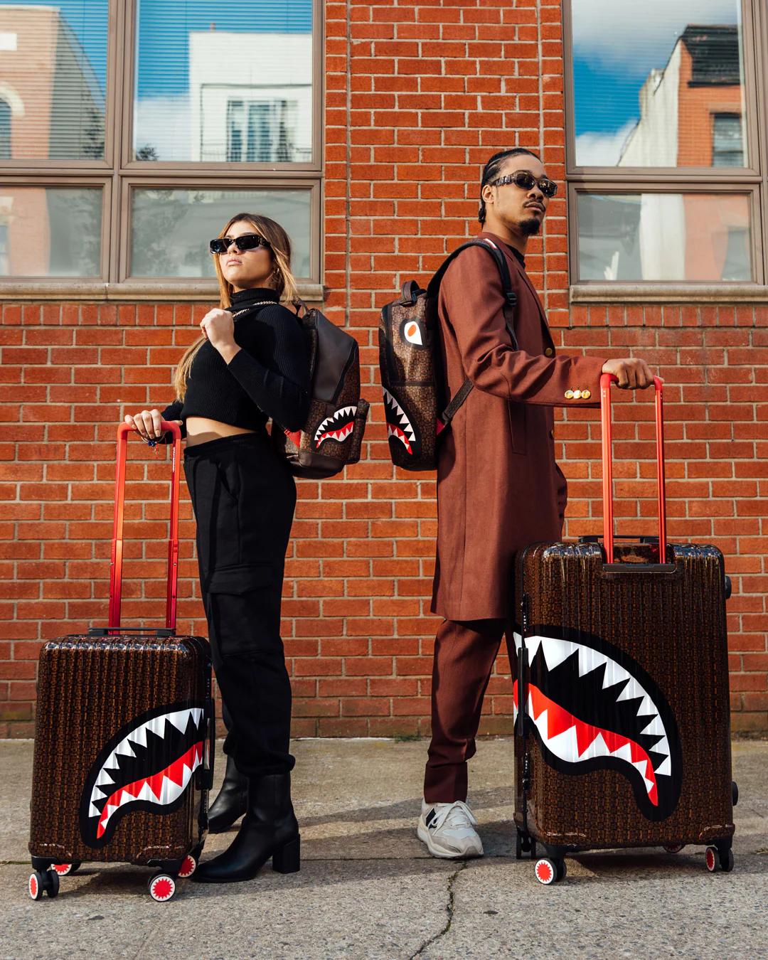 Sprayground Classic | FRENZY SHARKS SHARKNAUTICS HARDSHELL CARRY-ON LUGGAGE