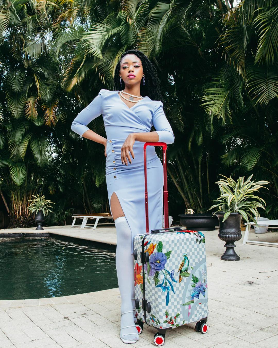 Sprayground Essential | JARDIN DU PALAIS SHARKNAUTICS HARDSHELL CARRY-ON LUGGAGE