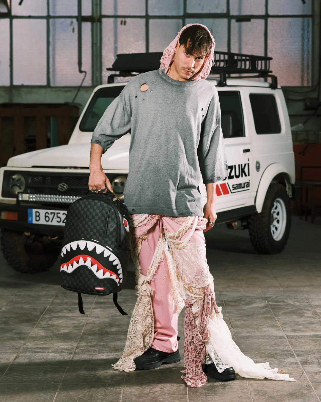 Sprayground Essential | SHARKS IN PARIS HYPER PUFF BACKPACK