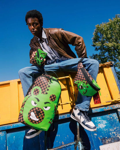 Sprayground New | GREEN MONEY BEAR SAVVY CROSSBODY