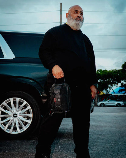 Sprayground Signature | JAMES FIRST CLASS TYCOON TRAVELER CROSSBODY