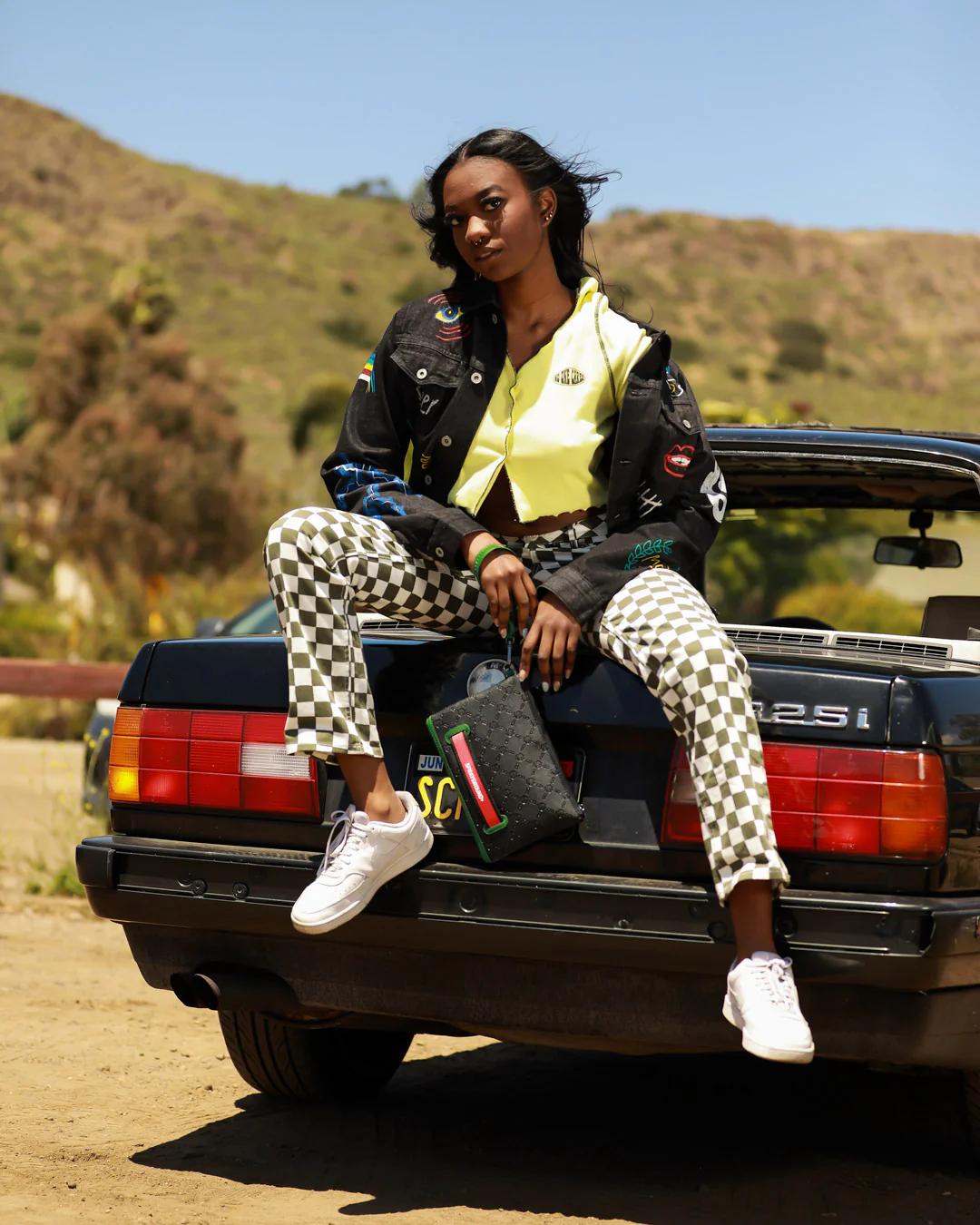 Sprayground Featured | DINERO CROSSOVER CLUTCH