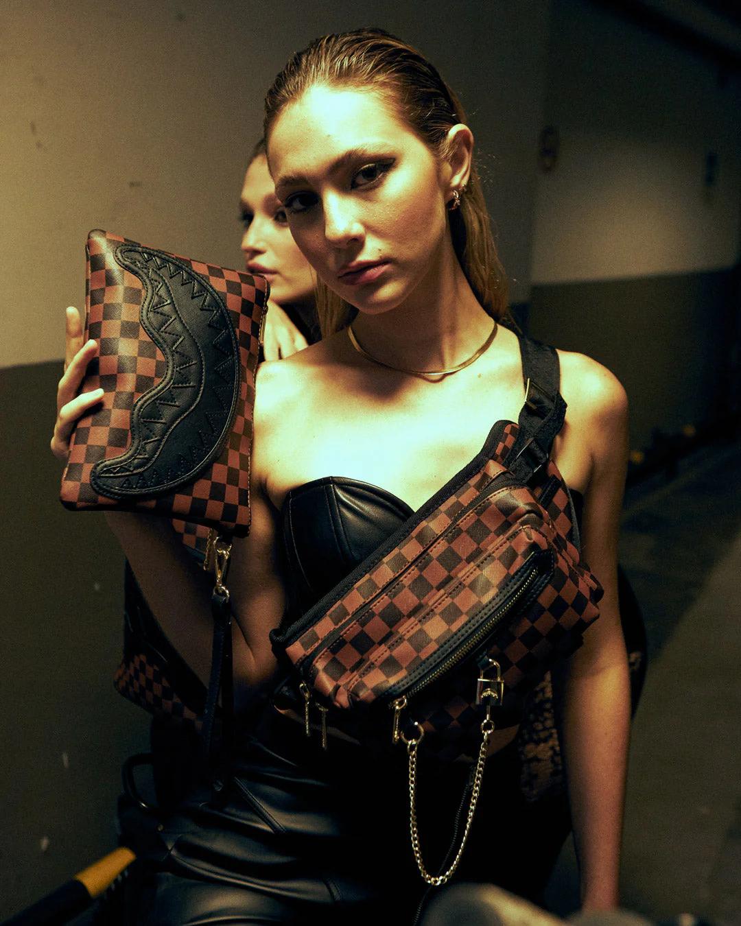 Sprayground Trending | HENNY LOCK SHARKS IN PARIS CROSSOVER CLUTCH