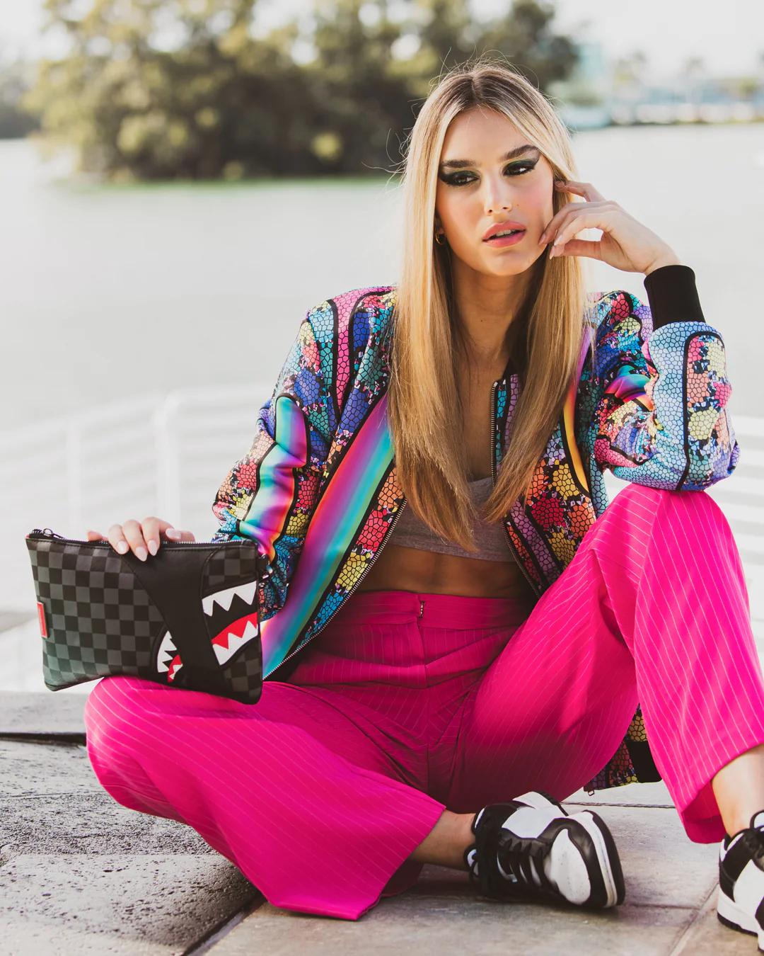 Sprayground Recommended | HENNY AIIR TO THE THRONE CROSSOVER CLUTCH
