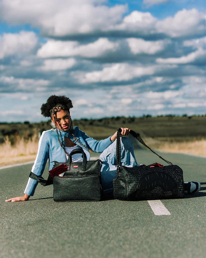 Sprayground Essential | HYPERDIMENSIONAL DUFFLE