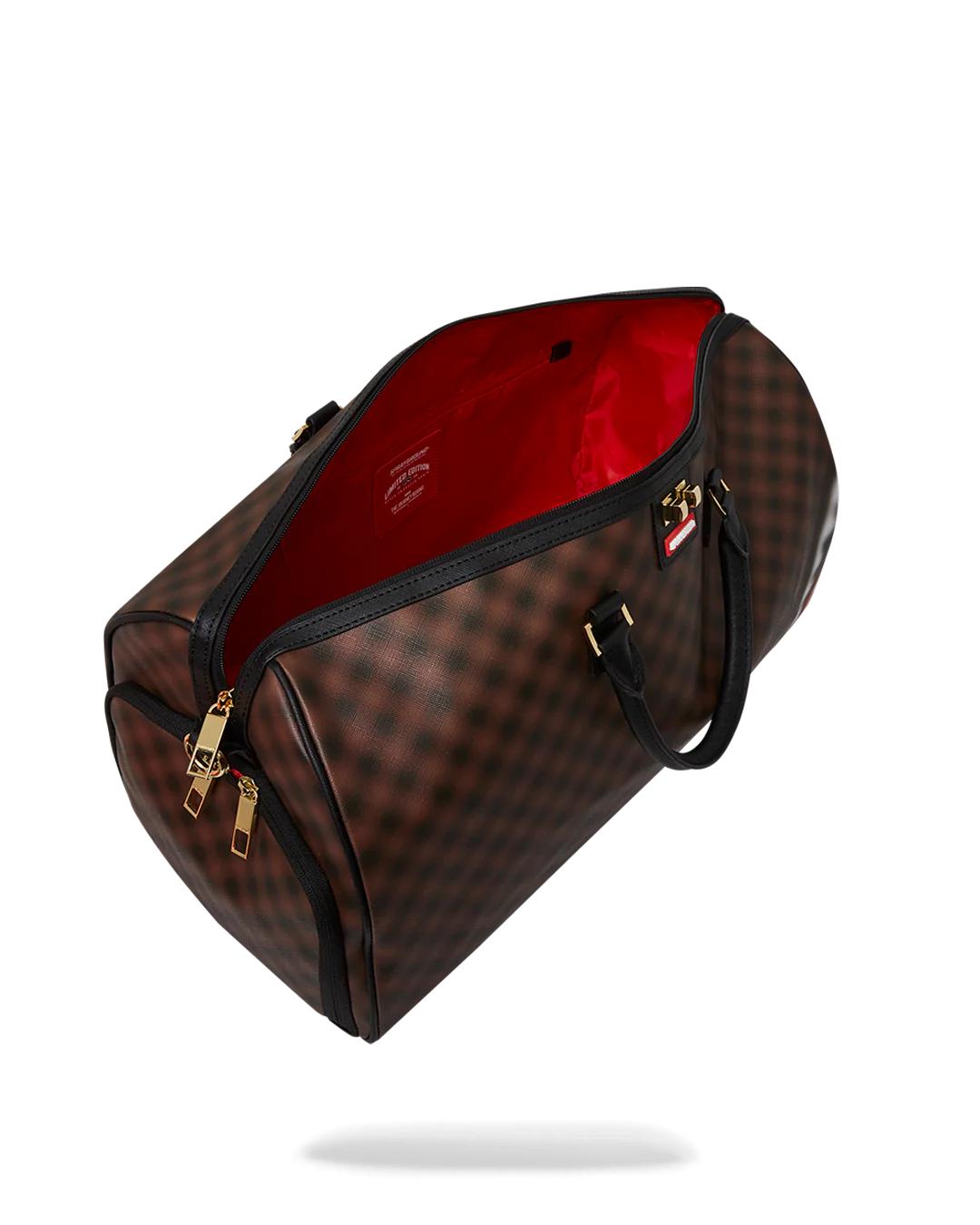 Sprayground Trending | SHARKS IN PARIS BLUR EFFECT DUFFLE