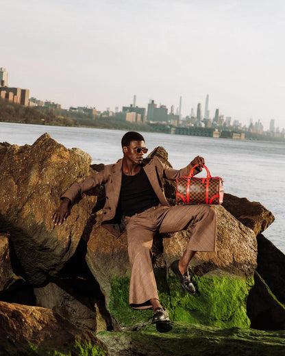 Sprayground Signature | TAKEOVER THE THRONE MINI DUFFLE