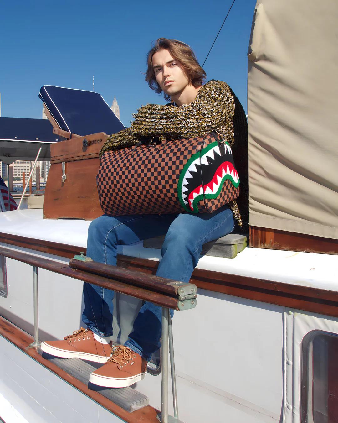 Sprayground Classic | ROMEO AIR ITALIA SHARK DUFFLE
