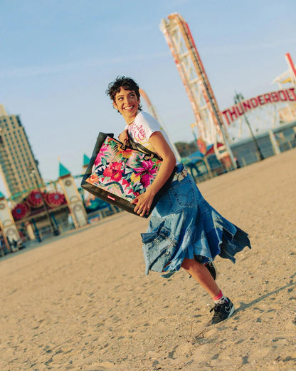 Sprayground Signature | HUMMINGBIRD SHARK PRECISION TOTE