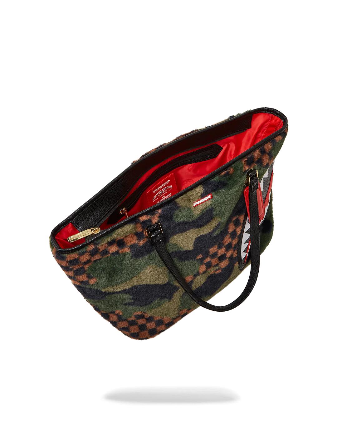 Sprayground Essential | BIG SKY FUR SHARK TOTE