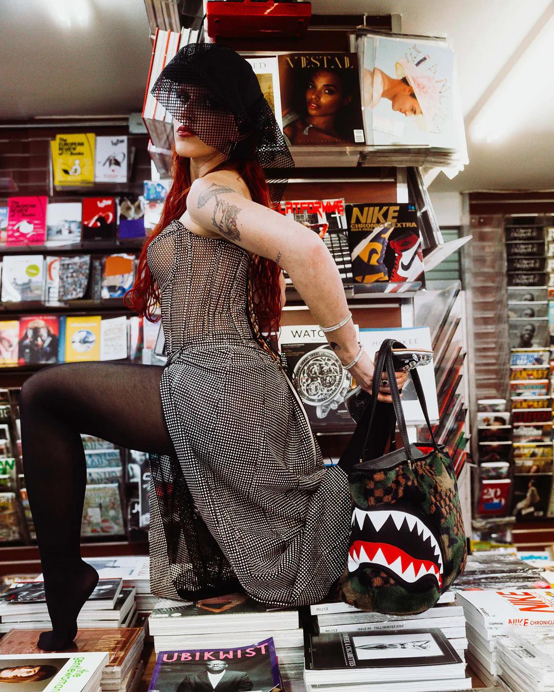 Sprayground Essential | BIG SKY FUR SHARK TOTE