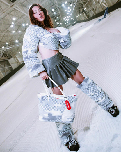 Sprayground New | 3AM PLUSH SWISS ALPS TOTE