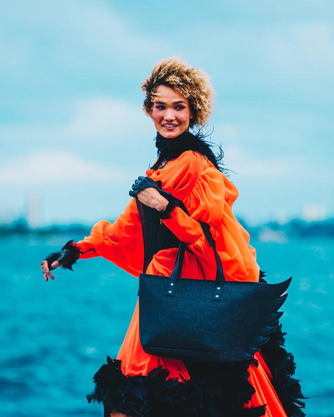 Sprayground Signature | NIGHTFLIGHT G800 SKYBORNE WING TOTE