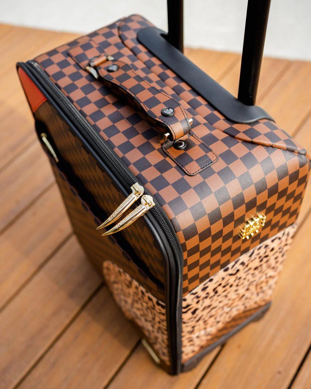 Sprayground Classic | A.i.3 THE LEGACY JETSETTER CARRY-ON LUGGAGE