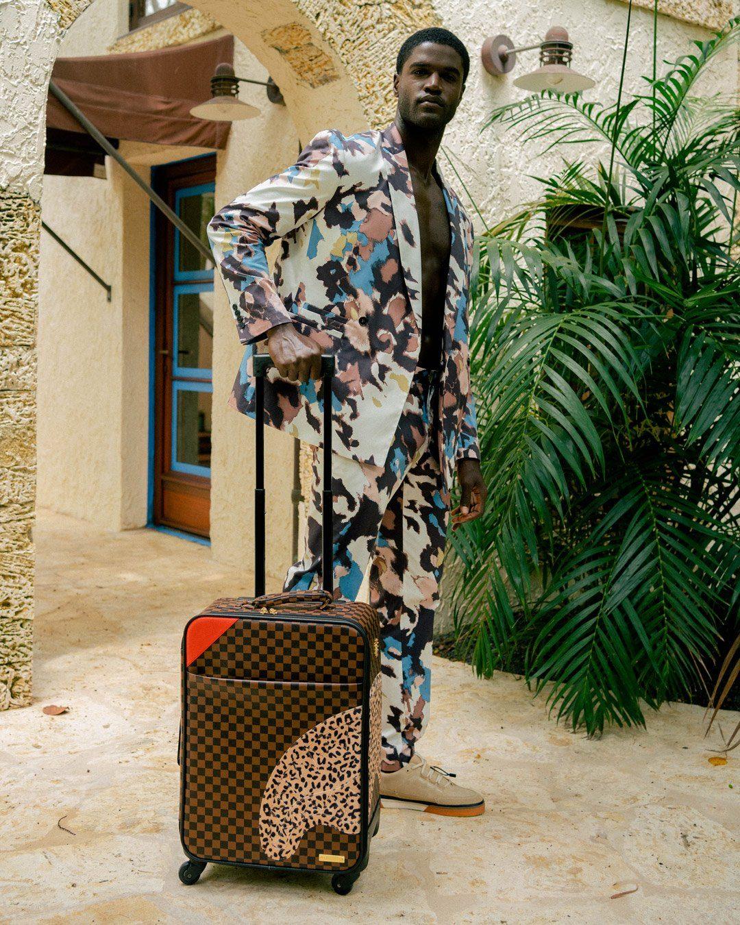 Sprayground Classic | A.i.3 THE LEGACY JETSETTER CARRY-ON LUGGAGE