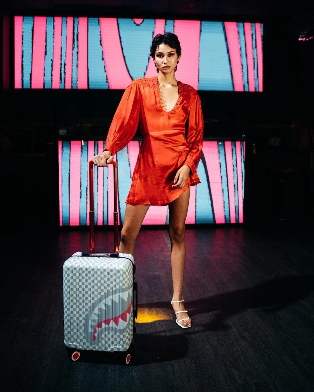 Sprayground Essential | ROSE ALL DAY LA PALAIS SHARKNAUTICS HARDSHELL CARRY-ON LUGGAGE