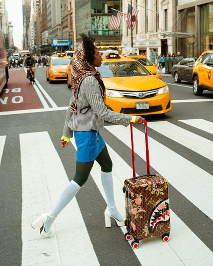 Sprayground New | SHARKFLOWER 21.5” CARRY-ON SHARKNAUTICS LUGGAGE