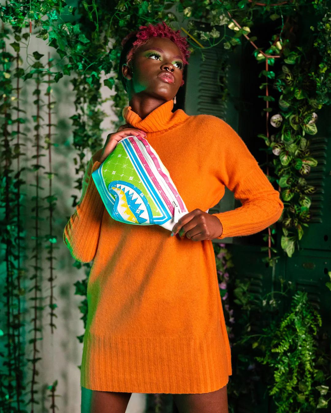 Sprayground Featured | MODUS OPERANDI CHAMELEON SAVVY CROSSBODY