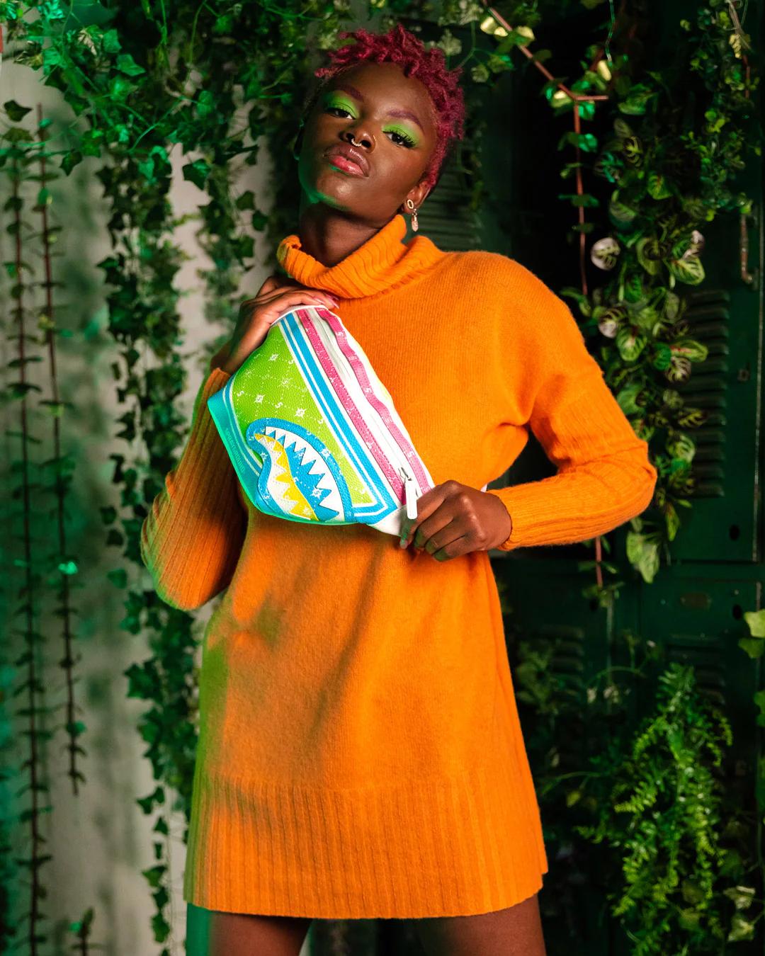 Sprayground Featured | MODUS OPERANDI CHAMELEON SAVVY CROSSBODY