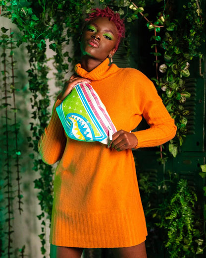 Sprayground Featured | MODUS OPERANDI CHAMELEON SAVVY CROSSBODY