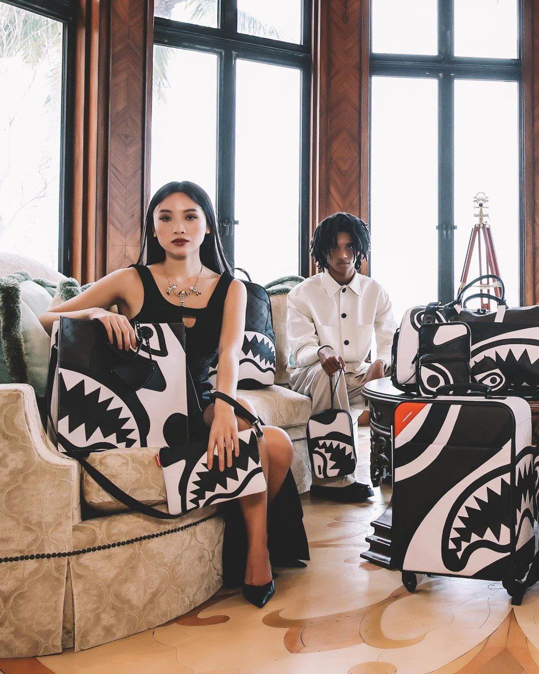 Sprayground Classic | V.V.I.P. CROSSOVER CLUTCH