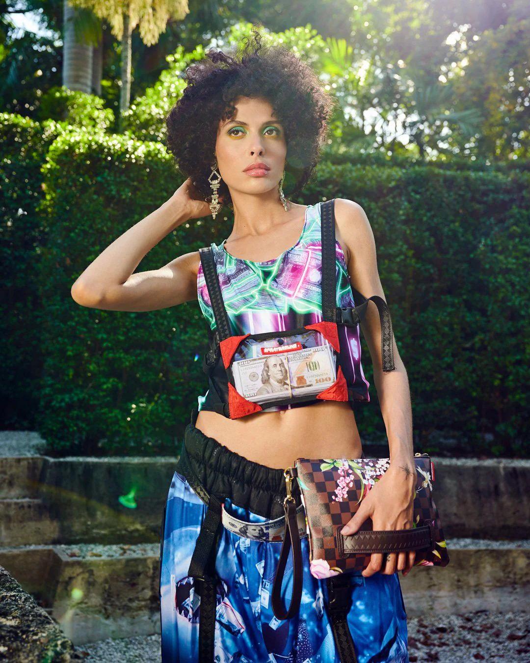Sprayground New | GARDEN OF SHARKS CROSSOVER CLUTCH