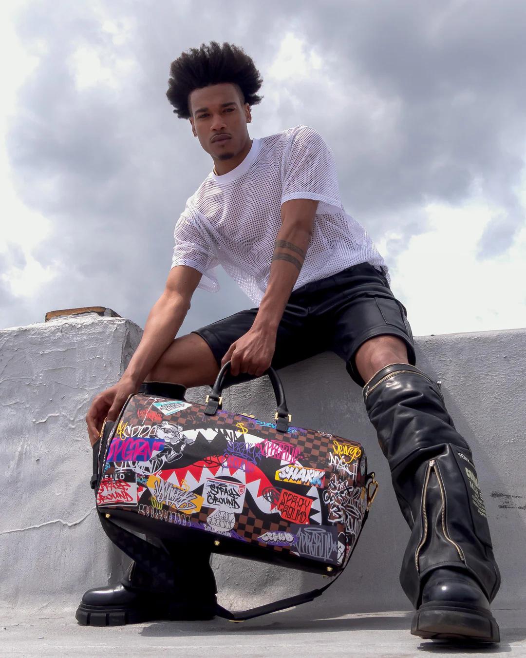 Sprayground Trending | SHARKS IN PARIS THE RIZZ DUFFLE