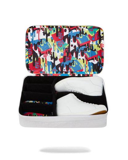 Sprayground Signature | SHOW UP SHOW OUT STILETTO DUFFLE