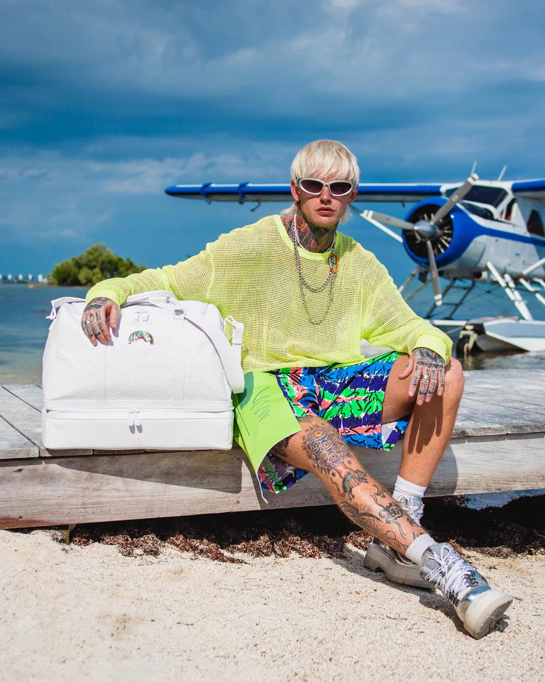Sprayground Signature | SHOW UP SHOW OUT STILETTO DUFFLE