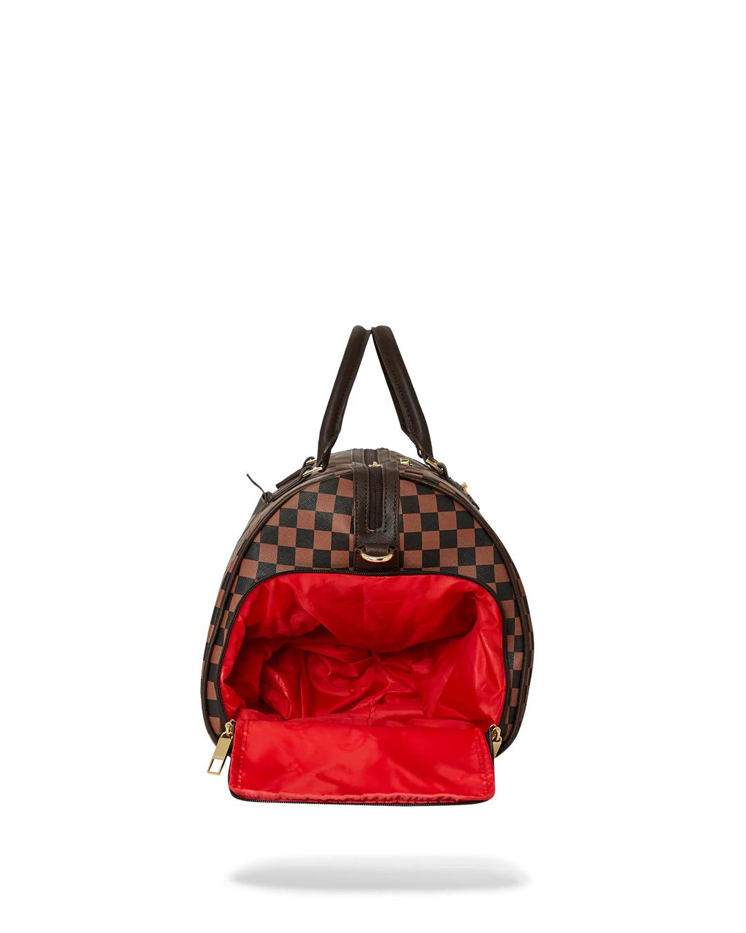 Sprayground Premium | EXTERIOR GOLD ZIP POCKET SHARKS IN PARIS DUFFLE