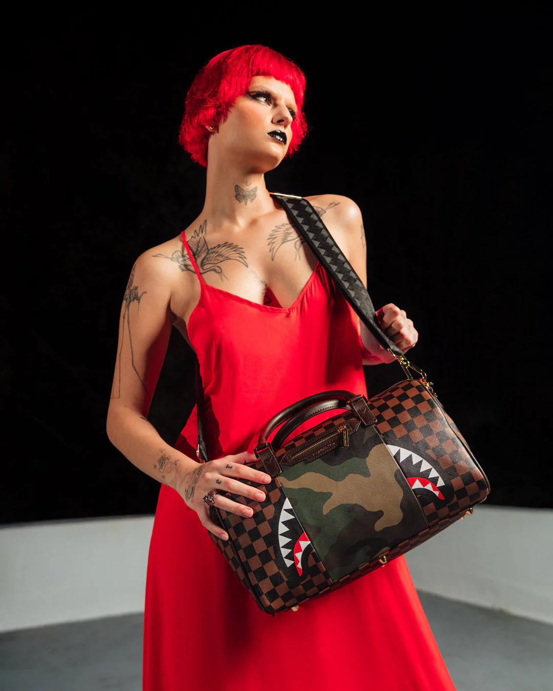 Sprayground New | EXTERIOR GOLD ZIP POCKET SHARKS IN PARIS MINI DUFFLE