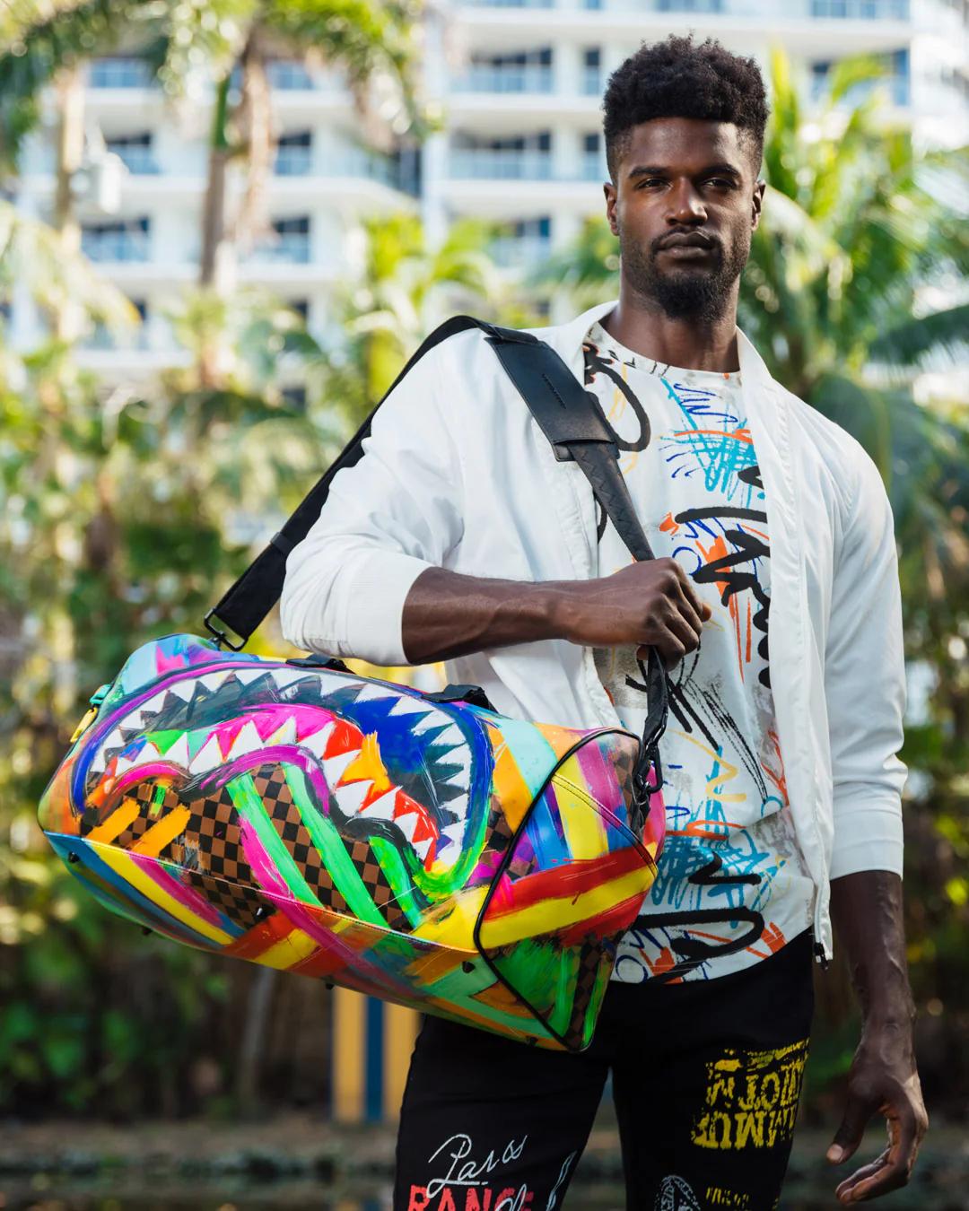 Sprayground Signature | SHARKS IN PARIS CITY STREAKS DUFFLE