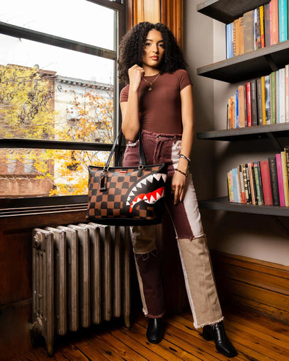 Sprayground Best Seller | SHARKS IN PARIS VANQUISH TOTE