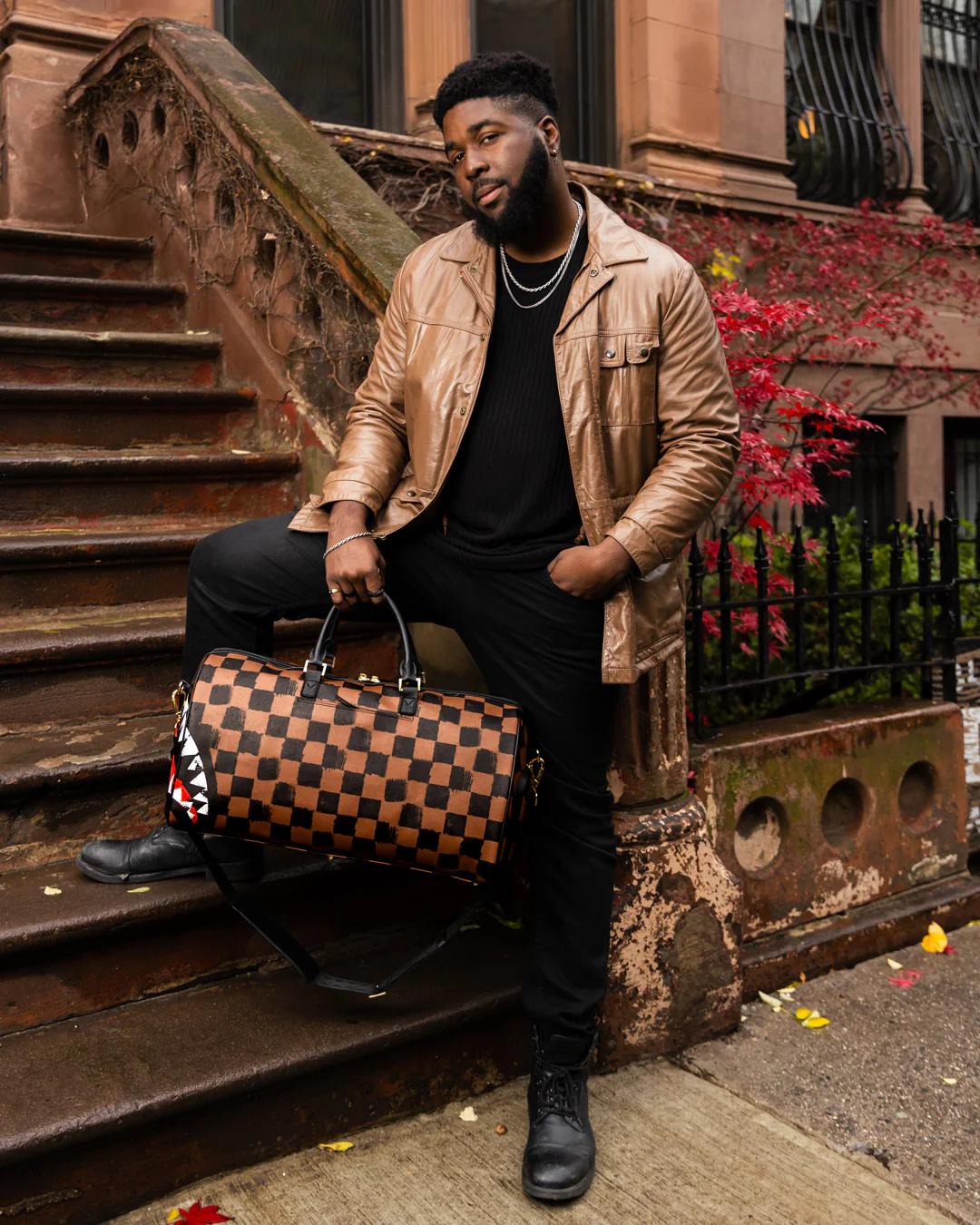 Sprayground Signature | SHARKS IN PARIS VANQUISH DUFFLE