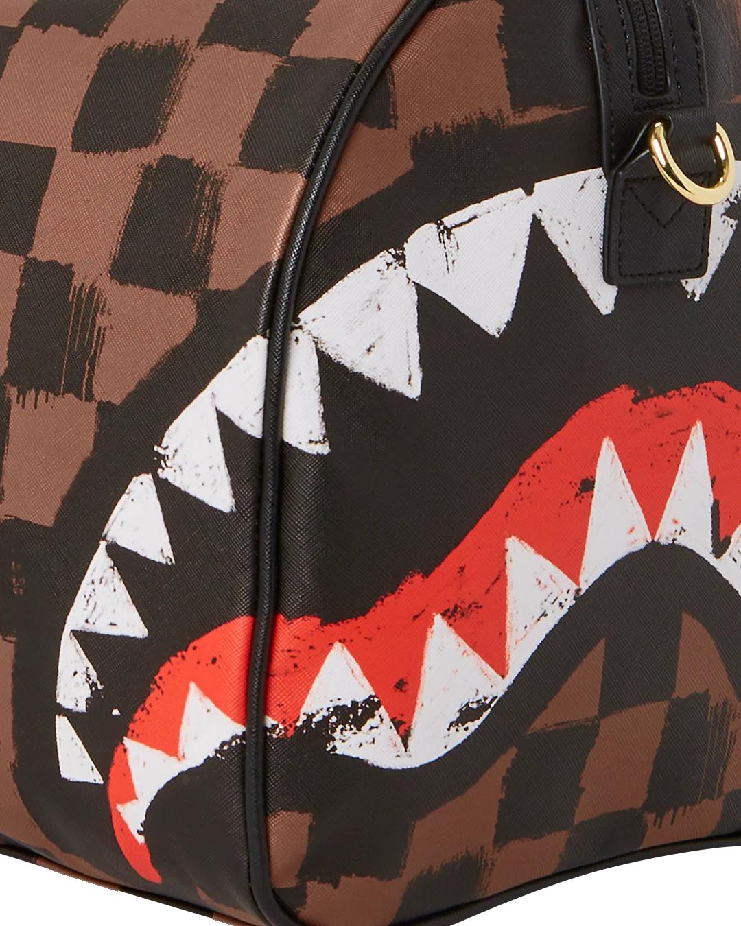 Sprayground Signature | SHARKS IN PARIS VANQUISH DUFFLE