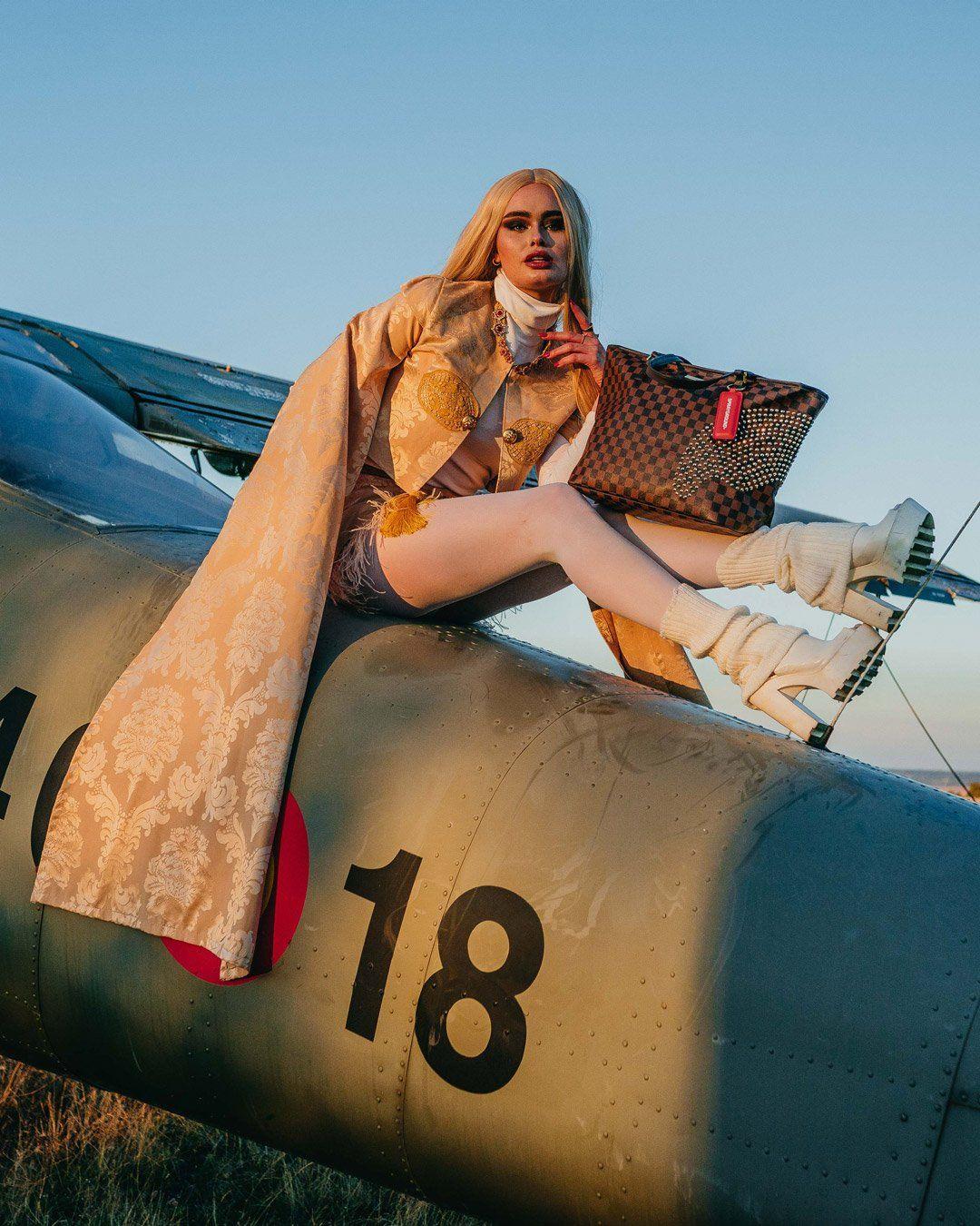 Sprayground Featured | SHARKS IN PARIS POLARIS TOTE