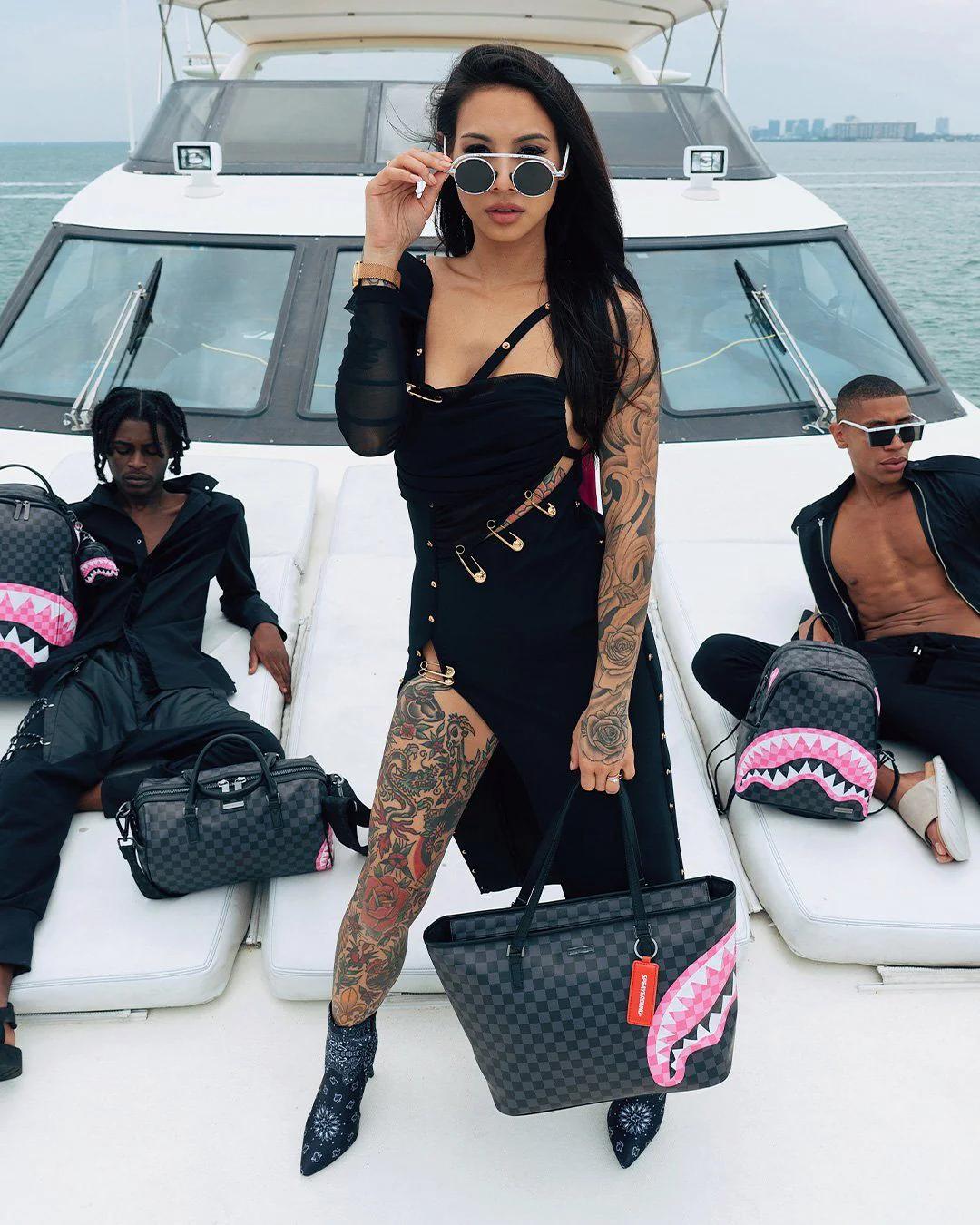 Sprayground Premium | SHARKS IN CANDY TOTE