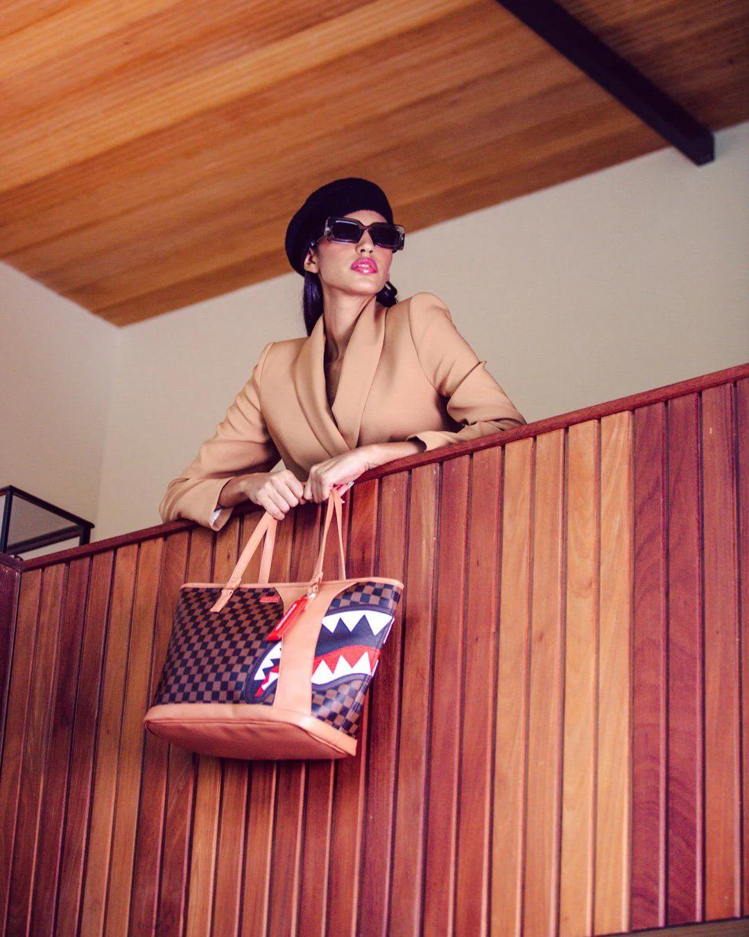 Sprayground Popular | HENNY AIR TO THE THRONE TOTE
