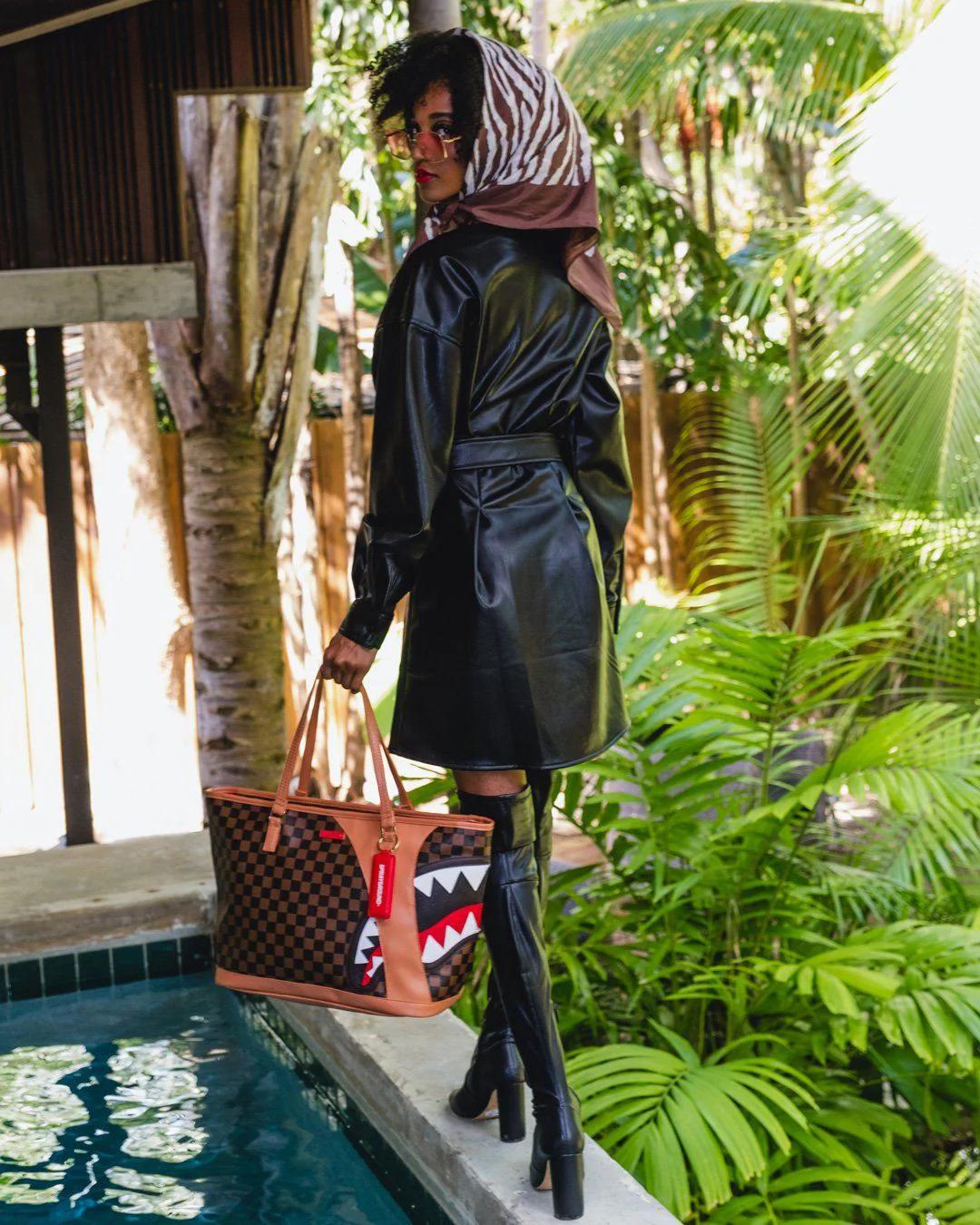 Sprayground Popular | HENNY AIR TO THE THRONE TOTE