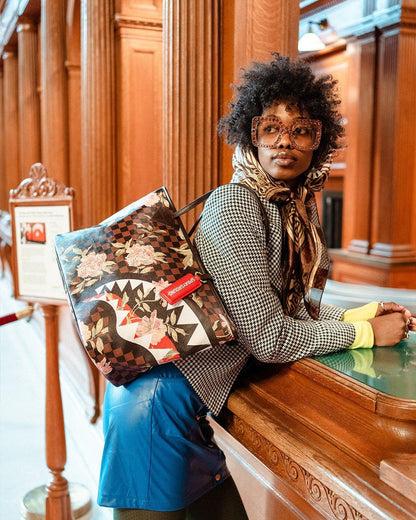 Sprayground Exclusive | SHARKFLOWER TOTE